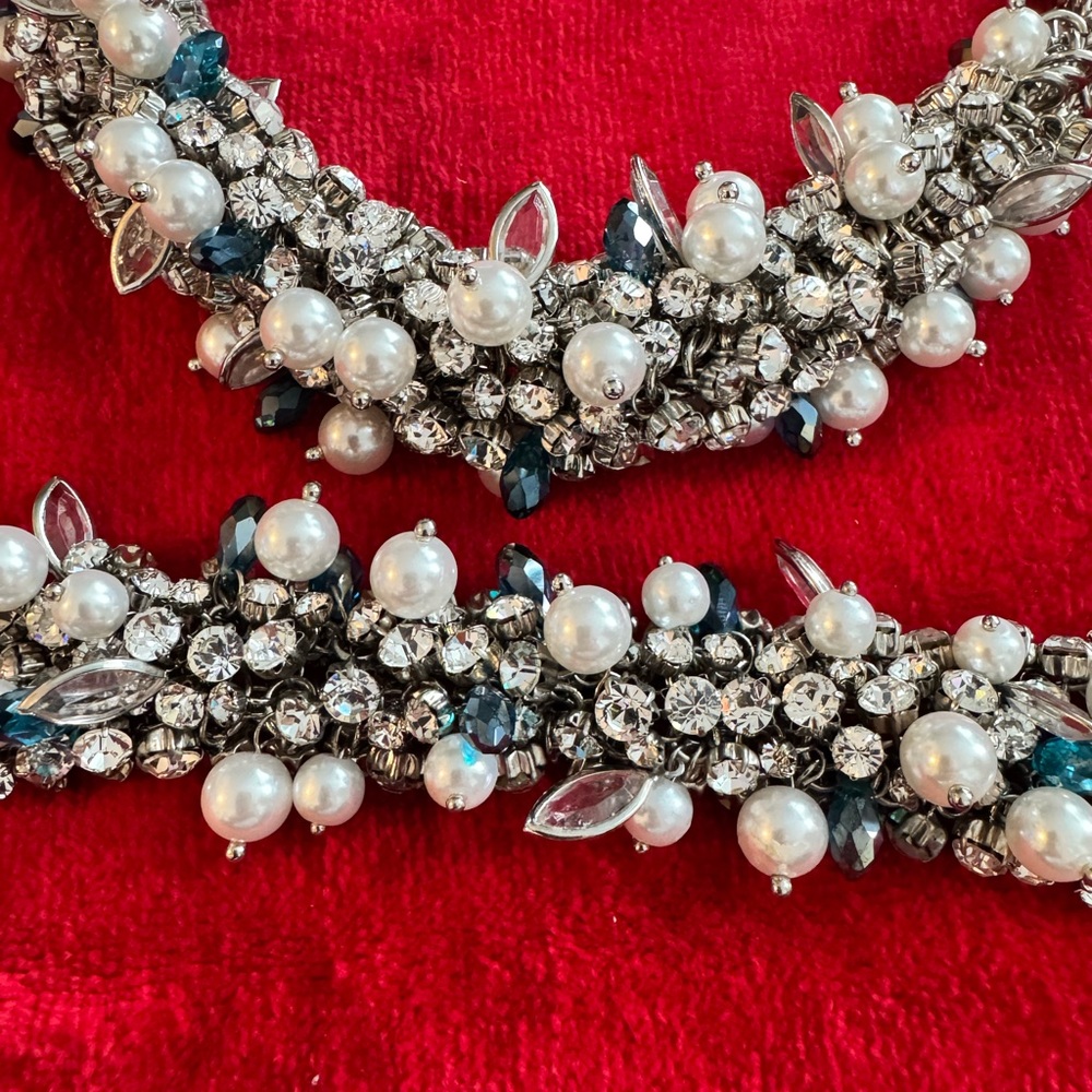 Statement Crystal & Pearl Choker Necklace with Matching Bracelet - Picture 3 of 11
